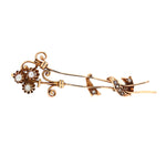 Jugendstil Brosche in 585er Rotgold mit kleinen grauen Saatperlenhälften, liegend frontal