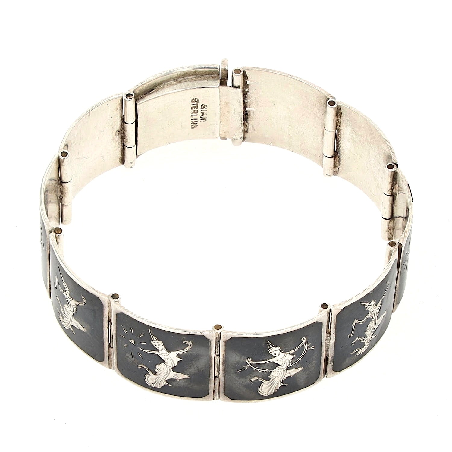 Vintage bracelet sterling silver Siam Niello, closed top view from above