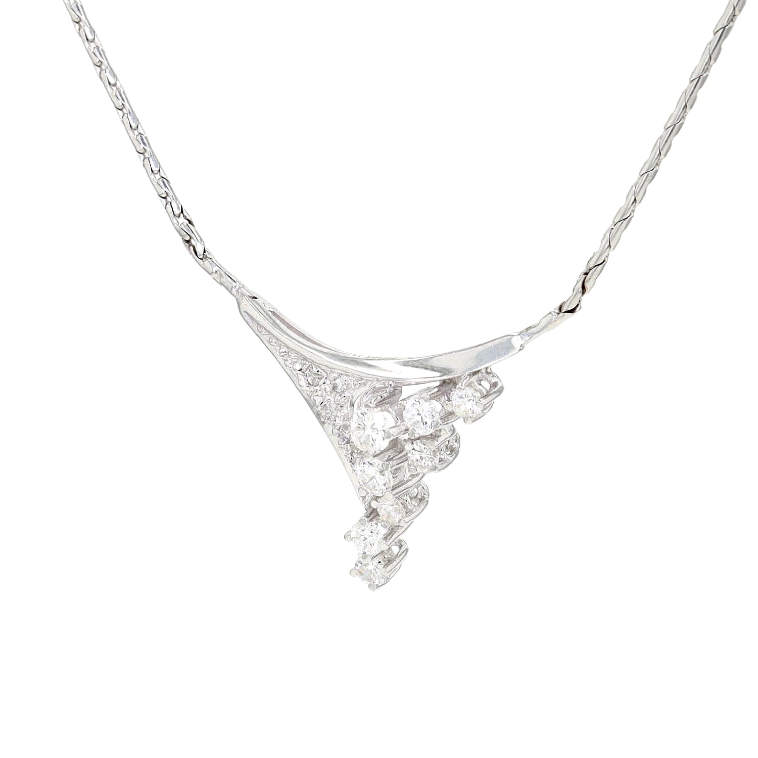 Necklace in 585 white gold with a total of approx. 0.70 ct Brilliants and diamonds, hanging frontally