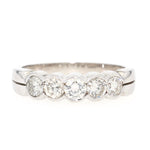 Halb-Memory-Ring in 585er Weißgold mit insgesamt ca. 1,0 ct Brillanten, liegend frontal