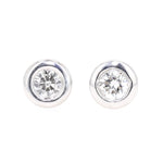 Ohrstecker in 585er Weißgold mit je einem Brillant gesamt ca. 0,20 ct, liegend frontal