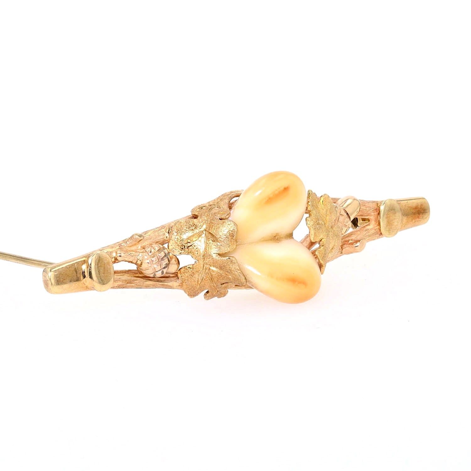 Grandelbrooch made of 585 yellow and red gold, turned lying on the right