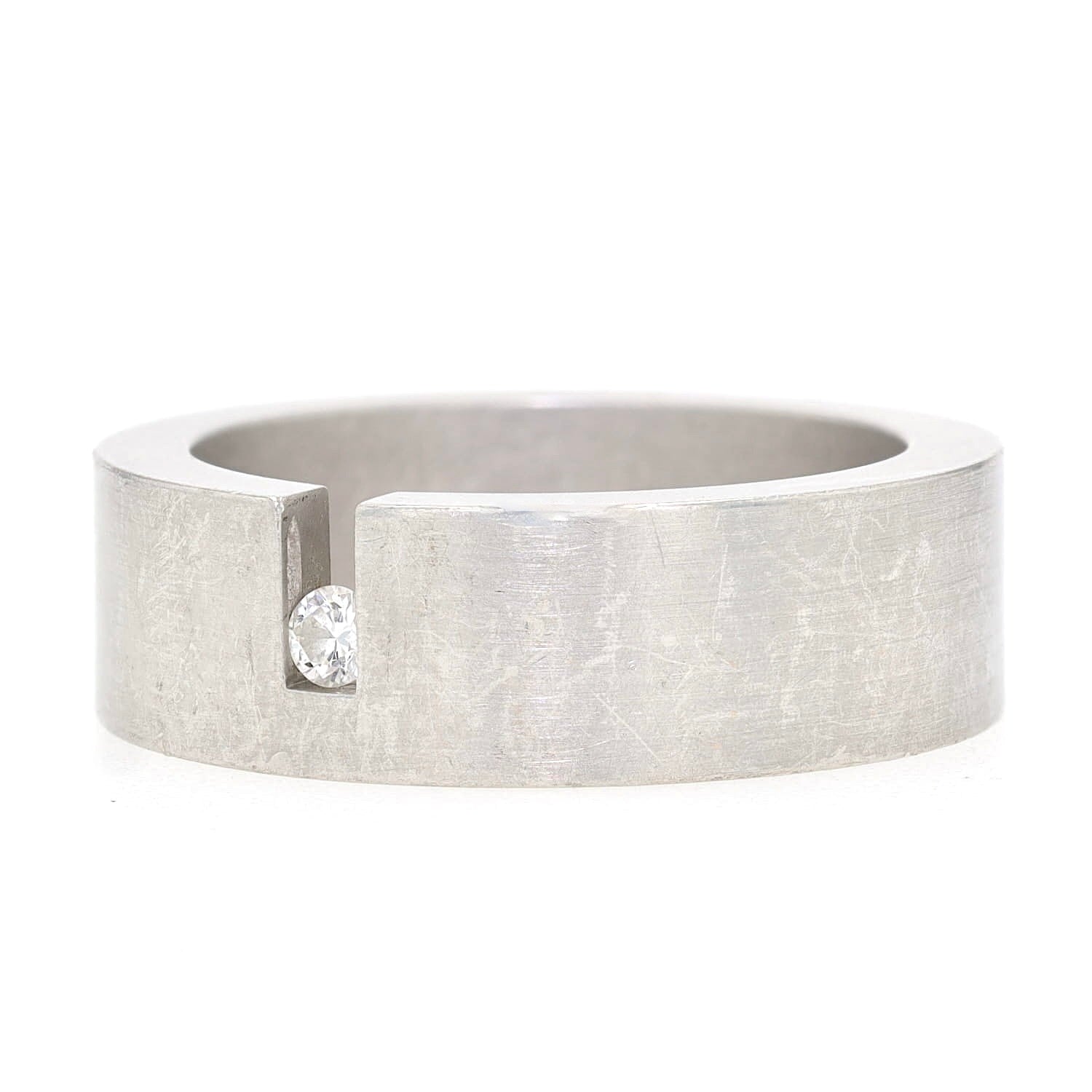 Niessing Ring Modell Laufsteg in 950er Platin mit einem beweglichen Brillanten, liegend links gedreht
