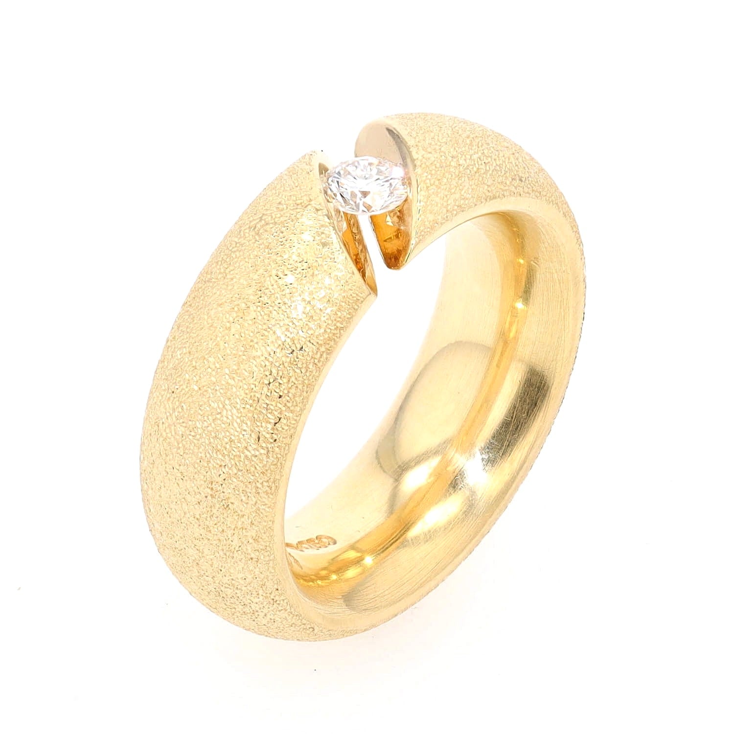 Niessing Ring Narciss in 750er Gelbgold mit einem Brillanten, stehend