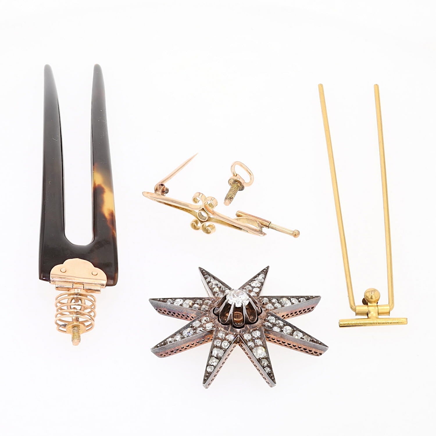 Antike Brosche und Haarnadel um 1880 aus 585er Rotgold und Silber mit zwei Haarnadeln, alles Teile Draufsicht