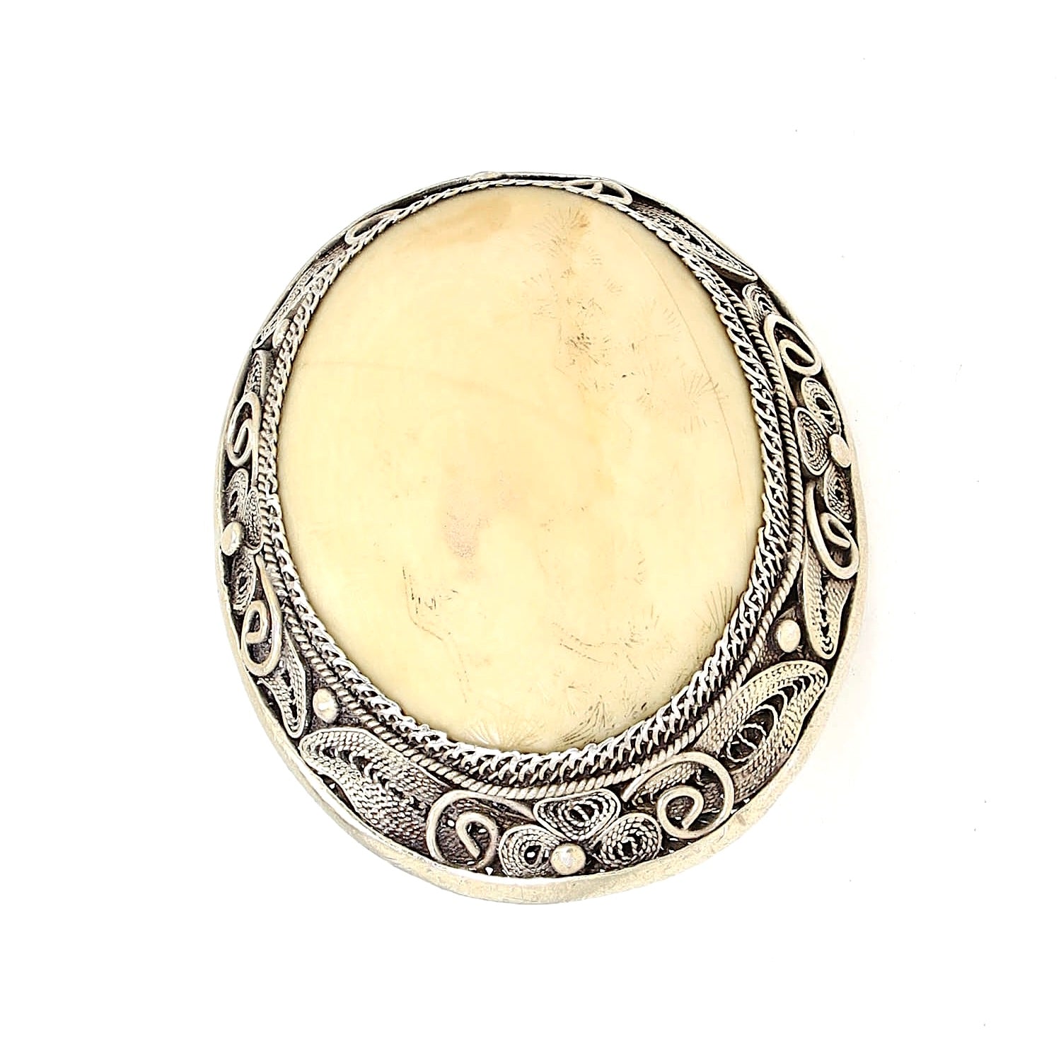 Chinesischer Ring aus der Zeit um 1900 in Silber, vergoldet mit Bein, liegend rechts gedreht