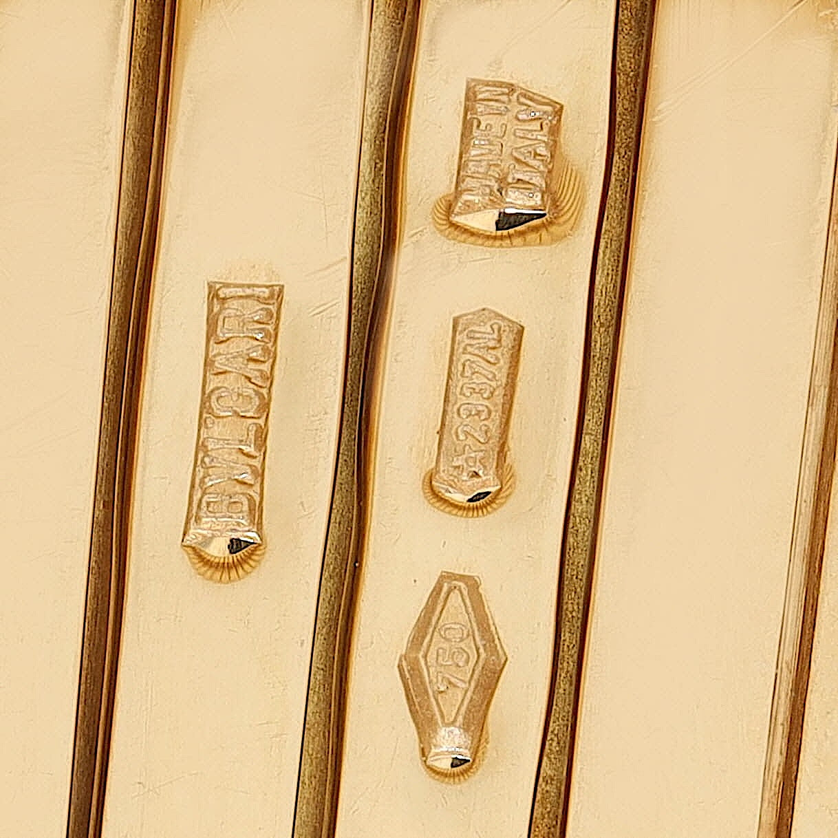BVLGARI bangle Tubogas in 750 yellow gold, stamp