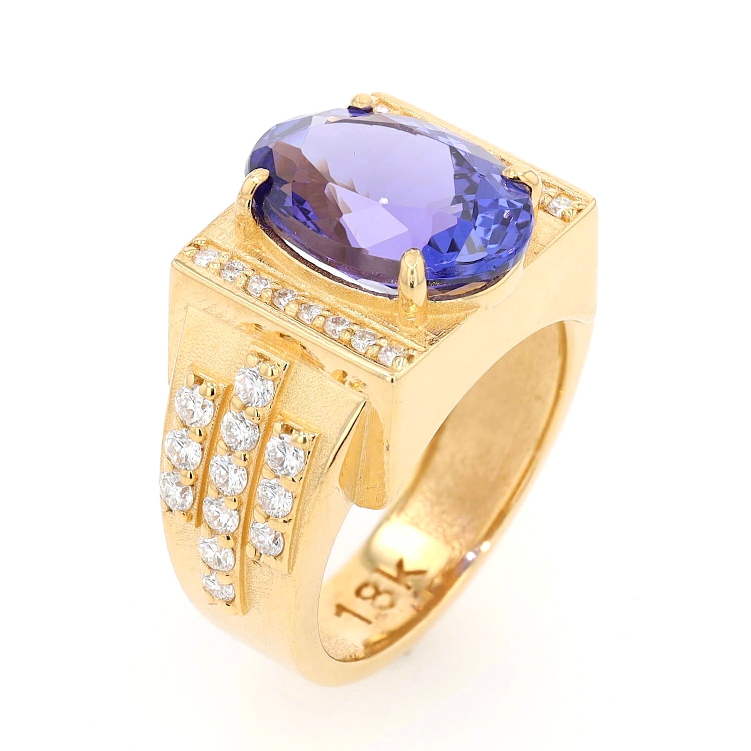 Ring in 750 yellow gold with one tanzanite and brilliants